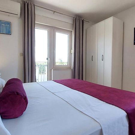 Sea Side Apartments Водице Экстерьер фото