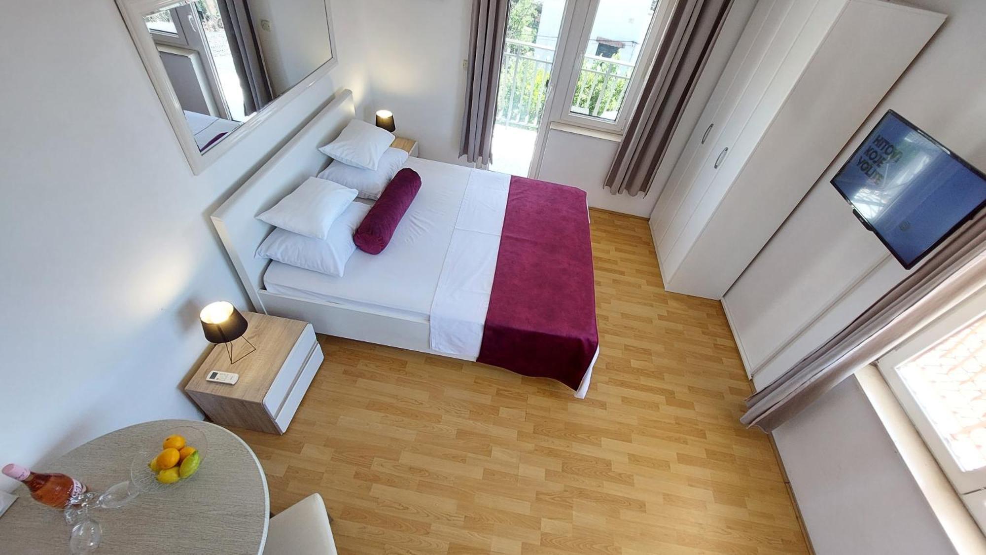 Sea Side Apartments Водице Экстерьер фото